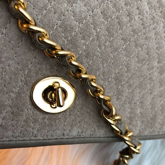 Kathie Lee Chain Cross Body Bag - Picture 6 of 8